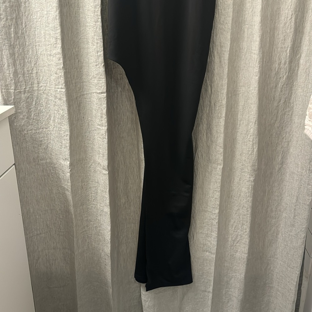 NWOT Revolve (Superdown) dress - Picture 3 of 7
